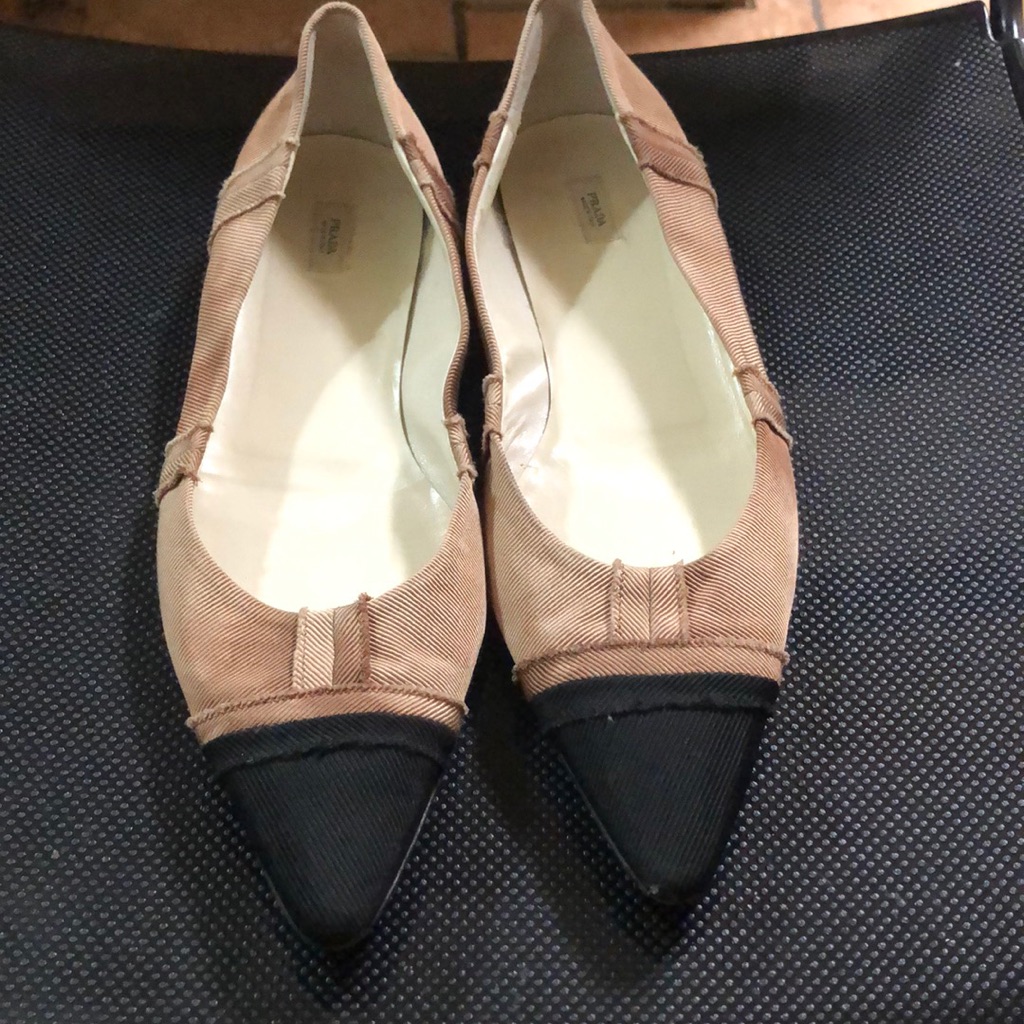 Prada 38